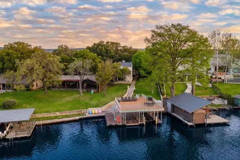 135 Perry Ln, Kingsland, TX 78639