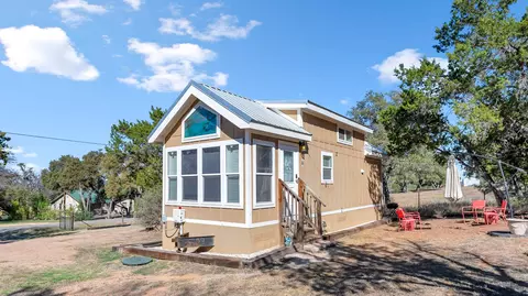 311 Olas Ln, Kingsland, TX 78639