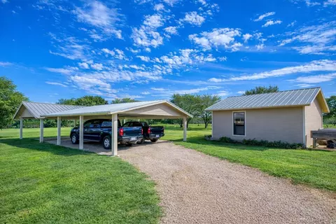 Exterior - 926 Cr 201, Burnet, TX 78611 photo 5 of 8