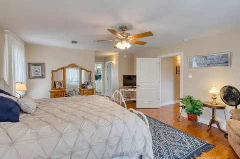 Bedroom - 926 Cr 201, Burnet, TX 78611 photo 2 of 3