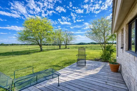 Exterior - 926 Cr 201, Burnet, TX 78611 photo 4 of 8