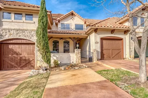 104 Enclave Cir, Horseshoe Bay, TX 78657