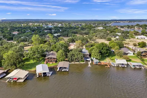 2814 Lakeview Dr, Granite Shoals, TX 78654