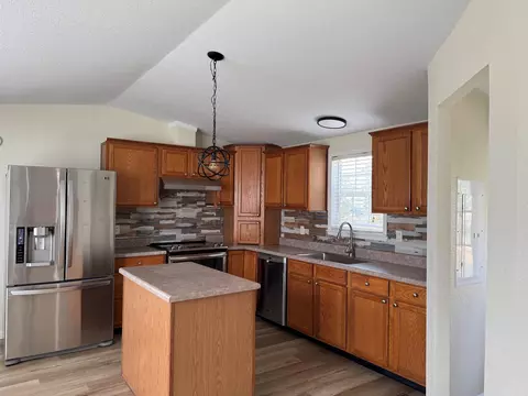 128 Apache Dr, Burnet, TX 78611 photo 3
