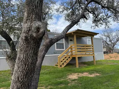 128 Apache Dr, Burnet, TX 78611