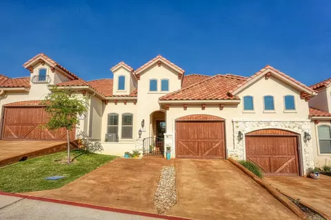 212 Tuscan Dr, Horseshoe Bay, TX 78657