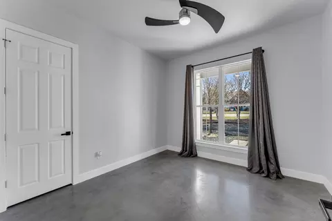 Bedroom - 520 E Island Dr, Bluffton, TX 78607 photo 4 of 7