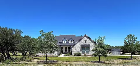 104 Rock Bend Ct, Marble Falls, TX 78654