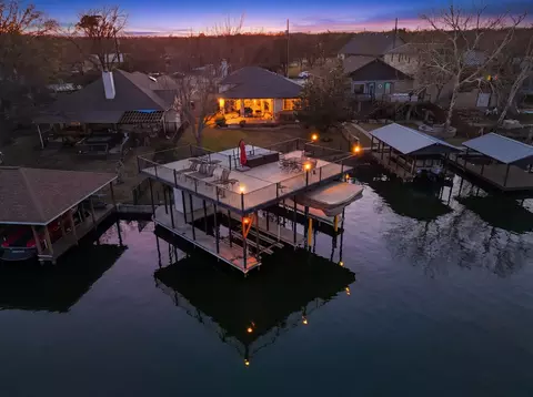 609 E Briarway Dr, Granite Shoals, TX 78654