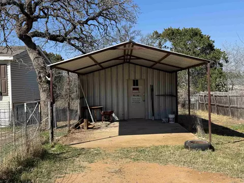 902 Apache, Burnet, TX 78611 photo 7