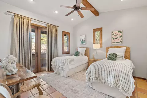 Bedroom - 100 Cielo, Horseshoe Bay, TX 78657 photo 3 of 4