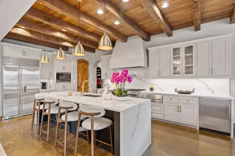 Kitchen - 100 Cielo, Horseshoe Bay, TX 78657 photo 1 of 2