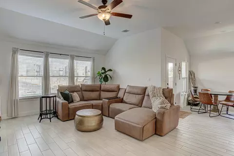 149 Slenderleaf Dr, Marble Falls, TX 78654 photo 10