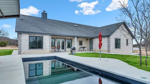 292 Oak Ridge Trl, Kingsland, TX 78639