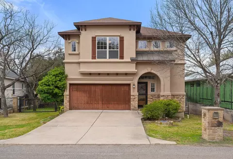 118 Bridgepoint Dr, Kingsland, TX 78639