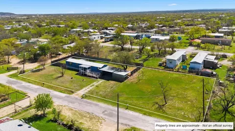 801 Anson St, Kingsland, TX 78639