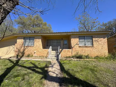807 N West, Burnet, TX 78611