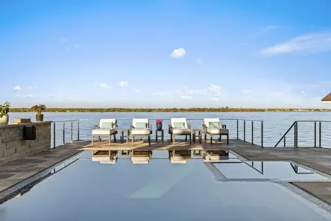 402 Lighthouse Dr, Horseshoe Bay, TX 78657