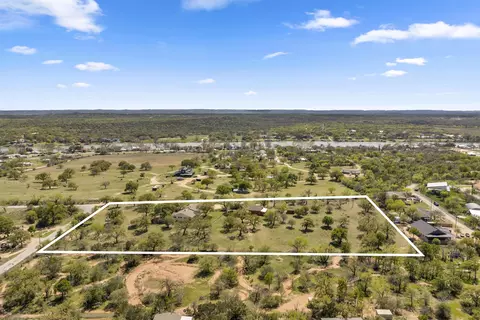 301 Wood Forest Rd, Kingsland, TX 78639