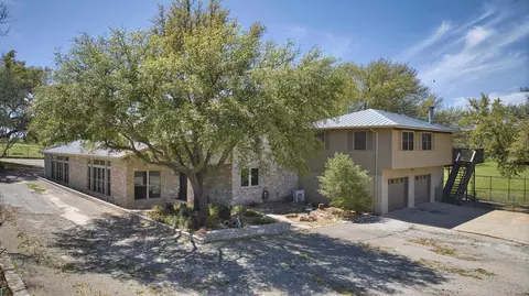 820 Mason St, Brady, TX 76825