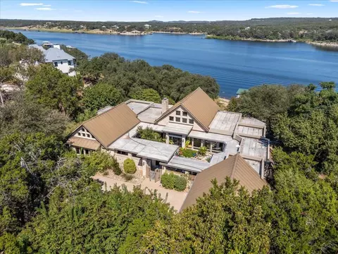 24736 NE Travis Lakeside Cv Cir, Spicewood, TX 78669