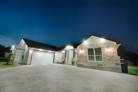 235 E Bluebriar Dr, Granite Shoals, TX 78654