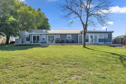 Exterior - 515 E Island Dr, Bluffton, TX 78607 photo 5 of 10