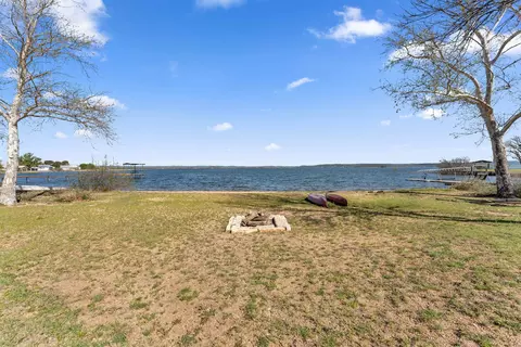 View/Area - 515 E Island Dr, Bluffton, TX 78607 photo 4 of 6