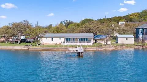 960 Lakeview Dr, Tow, TX 78672
