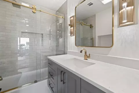 Bath - 1200 Thataway, Horseshoe Bay, TX 78657 photo 7 of 7