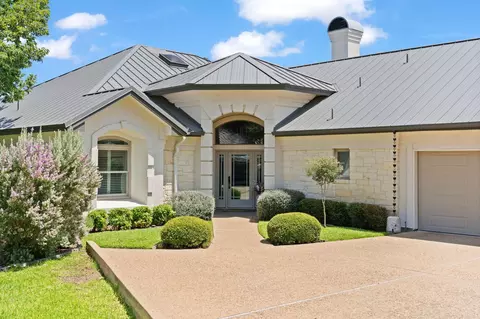 106 San Saba Ct, Horseshoe Bay, TX 78657