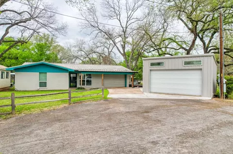 607 Thurman Cir, Kingsland, TX 78639