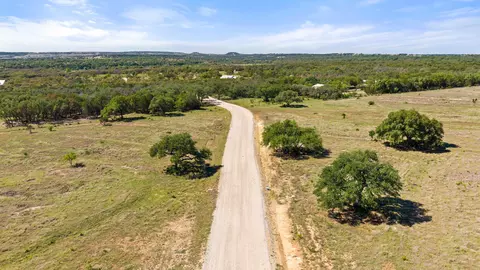 1318 Klett Ranch Rd, Johnson City, TX 78636