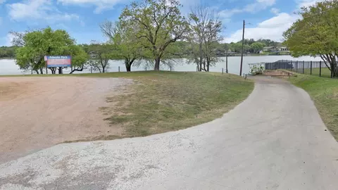1699 Arrow Head Trl, Kingsland, TX 78639
