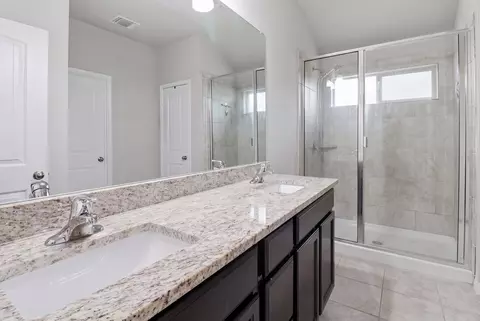 Bath - 232 Cinnamon Loop, Burnet, TX 78611 photo 1 of 2