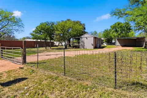 324 Poncho St, Kingsland, TX 78639