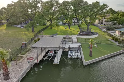 909 Belaire Dr, Granite Shoals, TX 78654