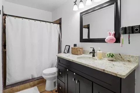 Bath - 1204 S Gabriel Dr, Leander, TX 78641 photo 2 of 4