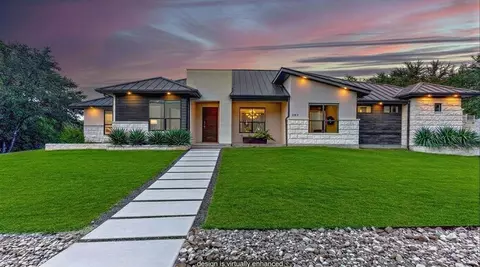 507 Boulder Creek Dr, Marble Falls, TX 78654