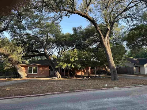 1104 Arbor Ln, Marble Falls, TX 78654