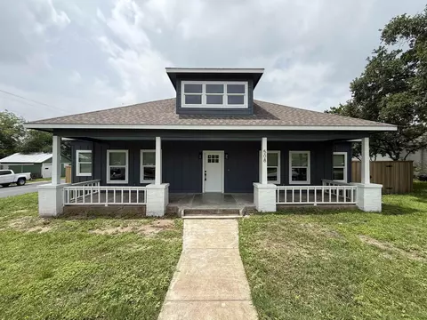 508 S Main St, Burnet, TX 78611