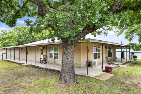 210 Whited St, Tow, TX 78672