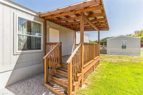 110 E Castleshoals Dr, Granite Shoals, TX 78654