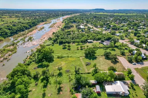 609 E Main St, Llano, TX 78643 photo 12