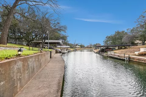 325 County Road 136c, Kingsland, TX 78639