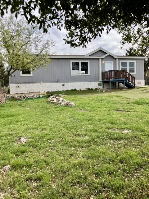 2203 25th St, Horseshoe Bay, TX 78657