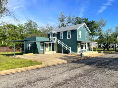 1005 Bayley, Llano, TX 78643
