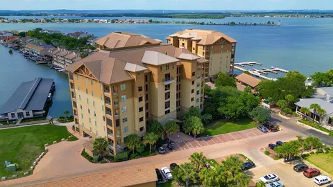 101 W Bank #25, Horseshoe Bay, TX 78657
