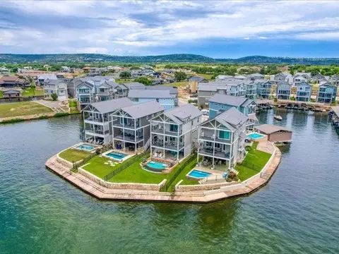 408 Island Cir, Kingsland, TX 78639