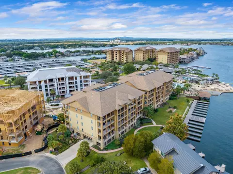 96 Island Apt 46 Dr, Horseshoe Bay, TX 78657